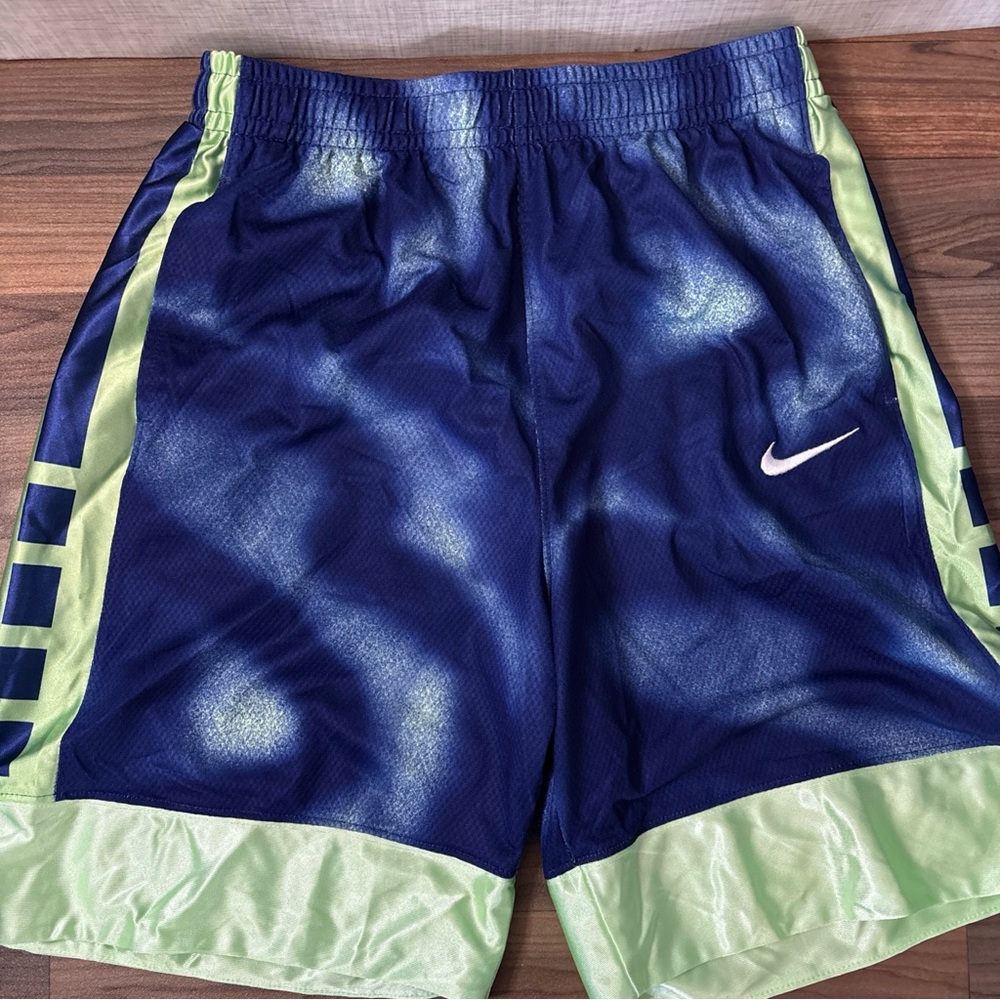 Nike Kids Dri-FIT Basketball Shorts Blue Green Graphic Print XL NEW